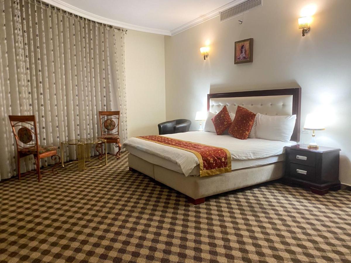 Abu Mazen Hotel เฮบรอน ภายนอก รูปภาพ